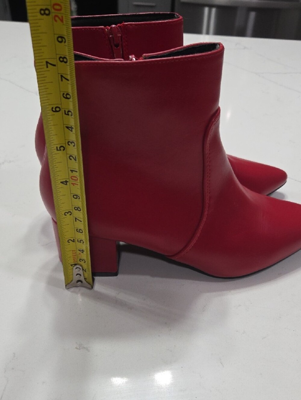Lulus Red Pointed Toe Ankle Booties with Block Heel Sz8 New Without Tag - Picture 4 of 10
